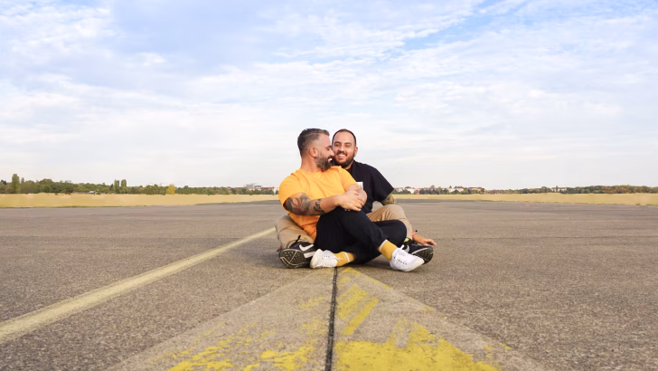 Viaggiare in coppia se si &egrave; gay potrebbe essere difficile: ecco alcuni consigli per non avere problemi