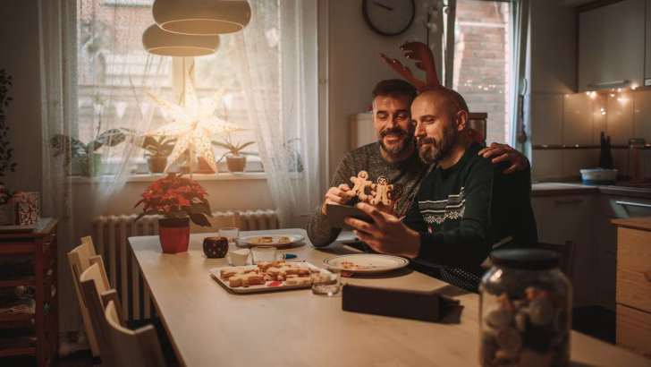 La storia gay della tradizione del Natale