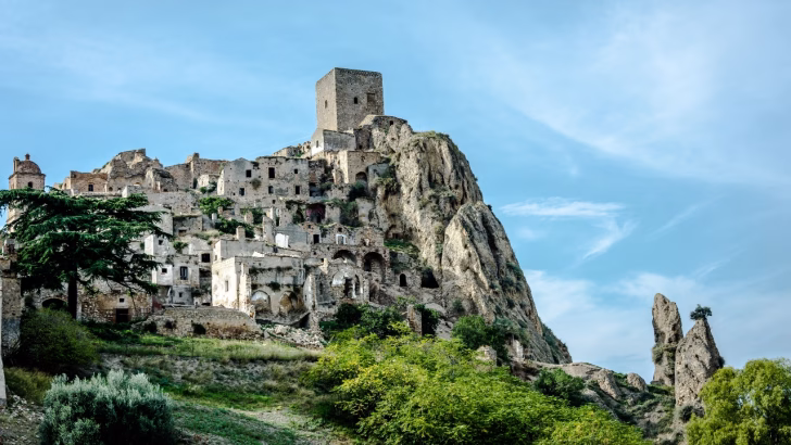 Craco: Cosa vedere, dove mangiare e dove dormire nella citt&agrave; fantasma della Basilicata