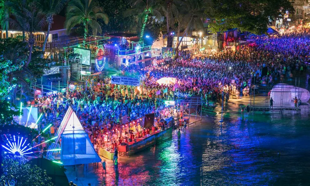 full-moon-party-a-haan-rin-cosa-vedere-a-koh-phangan-itinerario-di-viaggio-in-thailandia
