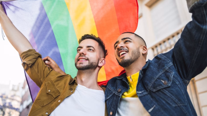 Locali gay a Senigallia: Tutti i locali e le serate LGBTQ+ dove andare