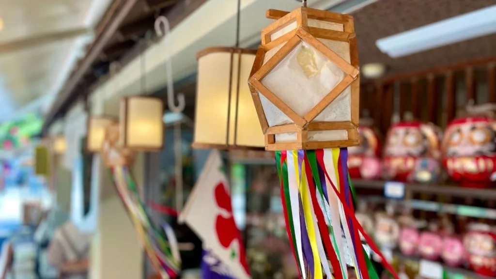 Le botteghe artigiane fuori dal tempio Jindaiji nel quartiere di chofu i migliori quartieri di tokyo itinerario completo giappone