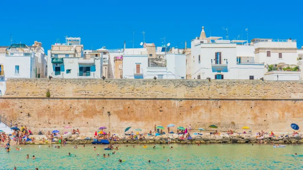 monopoli-cosa-edere-itinerario-completo-puglia-dove-dormire-a-monopoli-e-polignano-a-mare