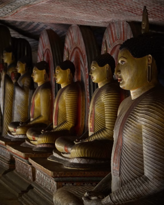 Una delle grotte del Royal Cave Temple a Dambulla in Sri Lanka