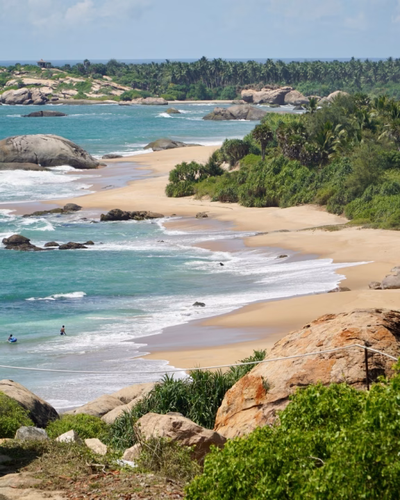 Una delle spiagge della costa a sud dello Sri Lanka